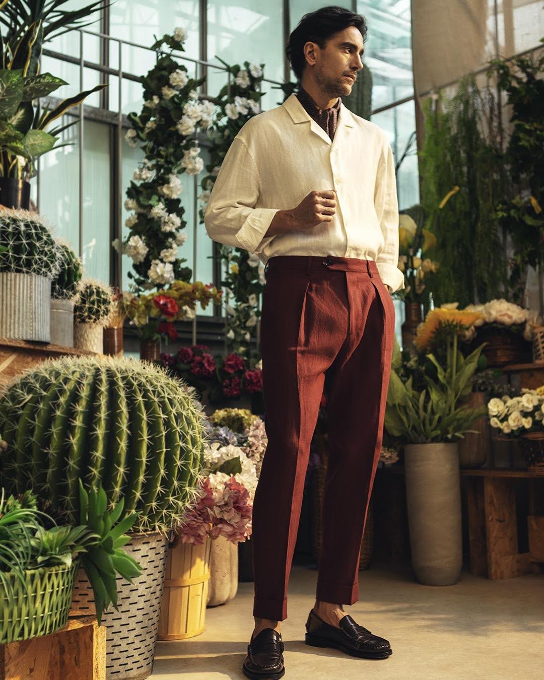 Berwich Trousers: Discover Luxury Italian Menswear at Garmany