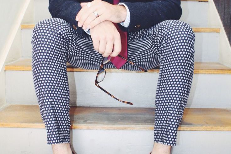 How to wear print pants