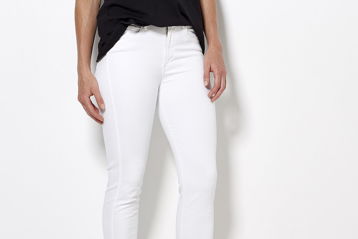 low waisted white jeans