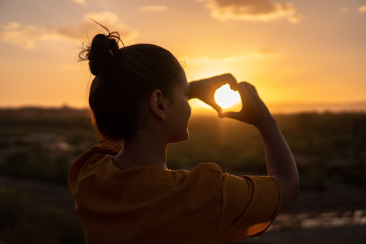 These are the three simple secrets to happiness, according to a course at Yale